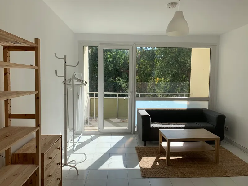 Stilvoll saniert: 2-Zimmer-Wohnung in Charlottenburg — photo 1